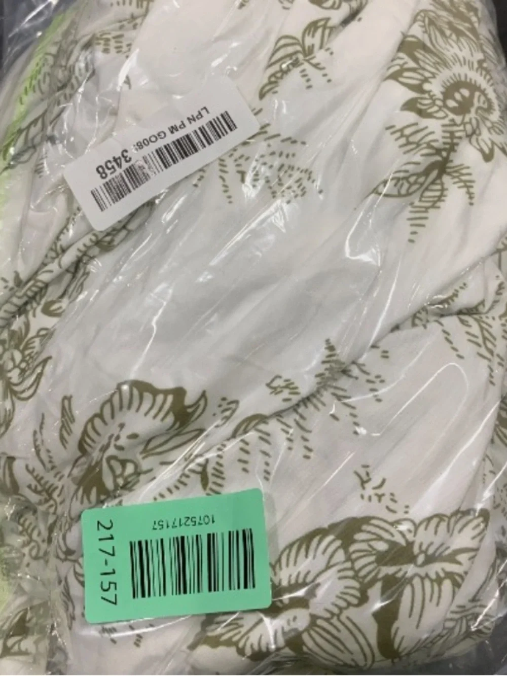 ‘Sage Garden Bliss’ Furniture Slipcover Loveseat (Green White)